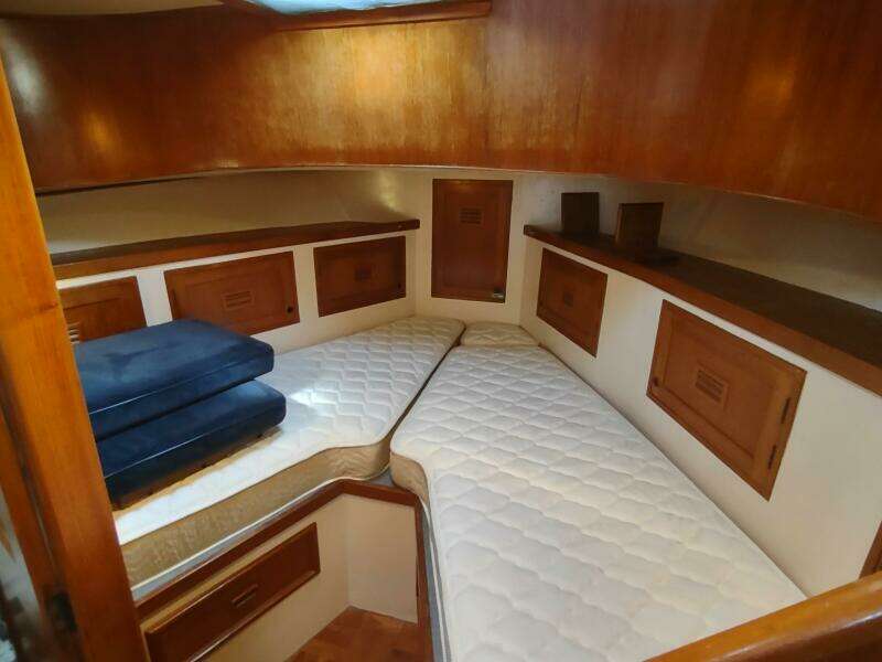 1981 Cheoy Lee 35 Sedan Trawler