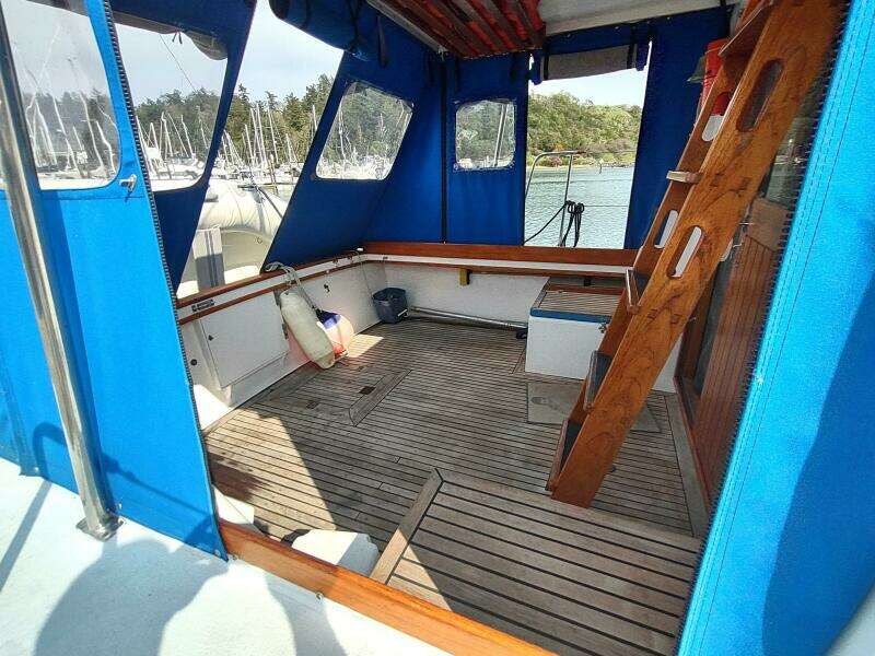 1981 Cheoy Lee 35 Sedan Trawler