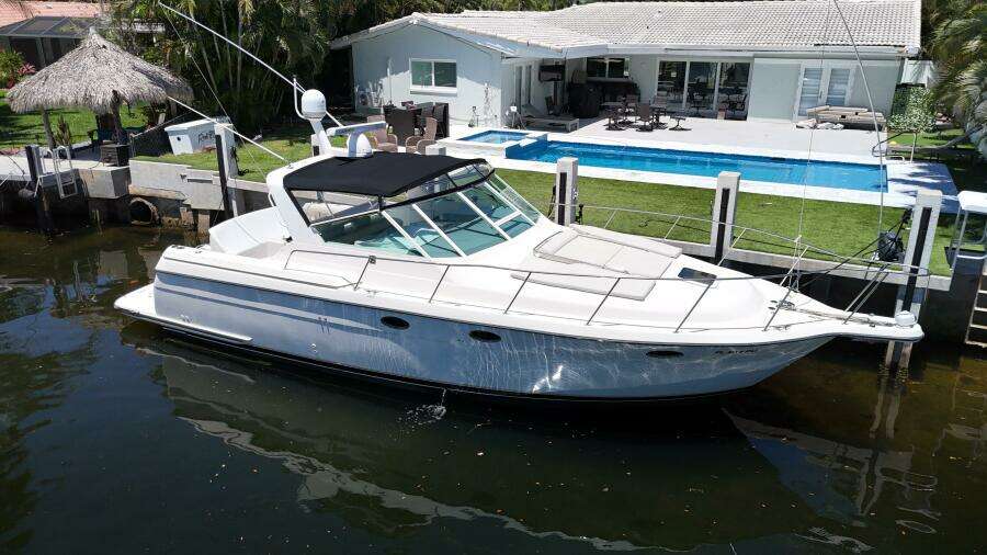 1998 Tiara Yachts 3500 Express