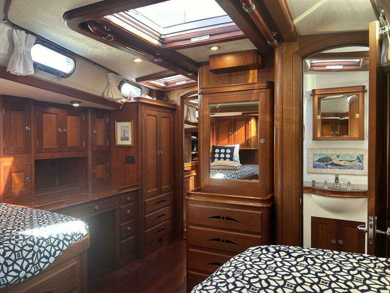 Lyman-Morse 65 PH Sloop, 2000 