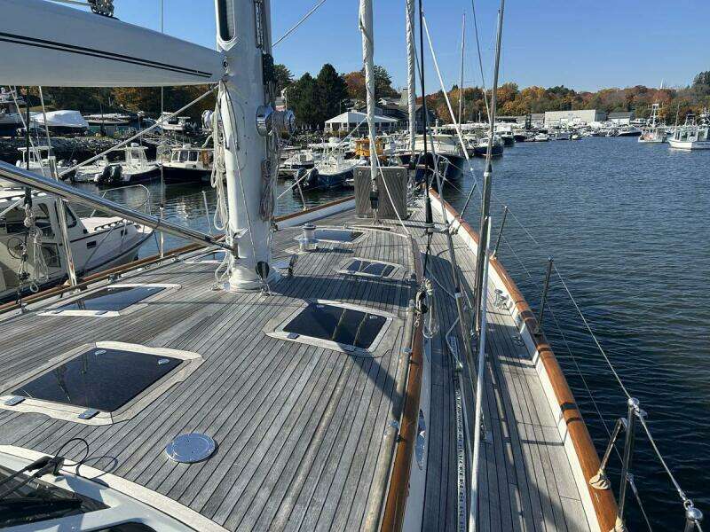 Lyman-Morse 65 PH Sloop, 2000 