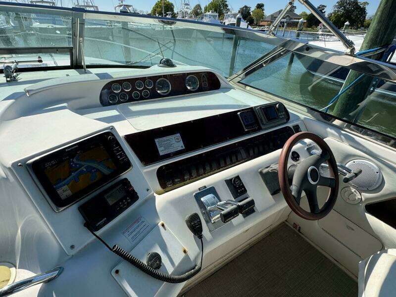 1997 Sea Ray 450 Sundancer