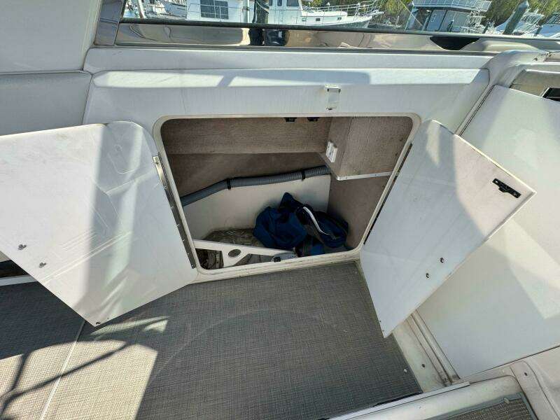 1997 Sea Ray 450 Sundancer