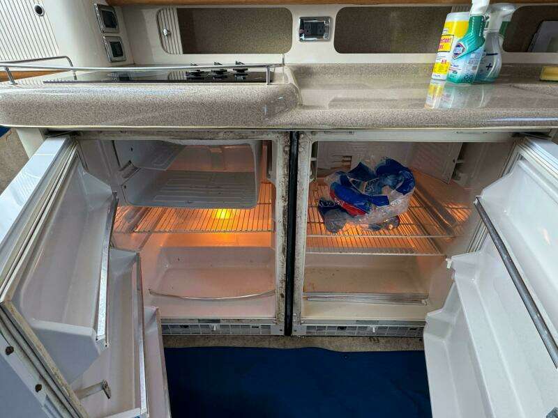 1997 Sea Ray 450 Sundancer