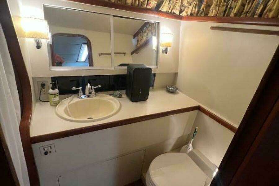 1986 Gulfstar 44 Aft Cabin MY