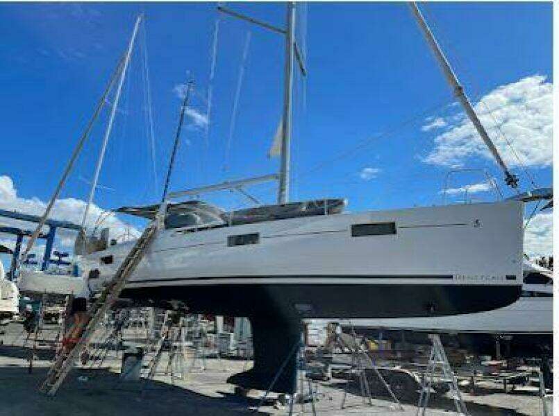 2019 Beneteau 41.1