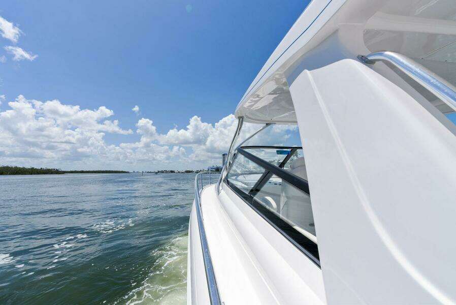 2022 Intrepid 438 Evolution