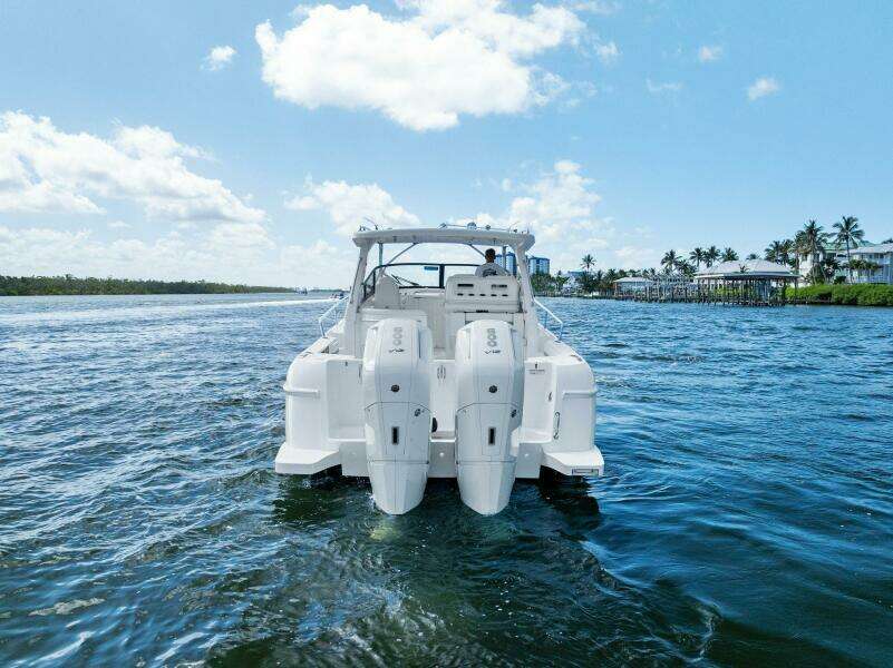 2022 Intrepid 438 Evolution