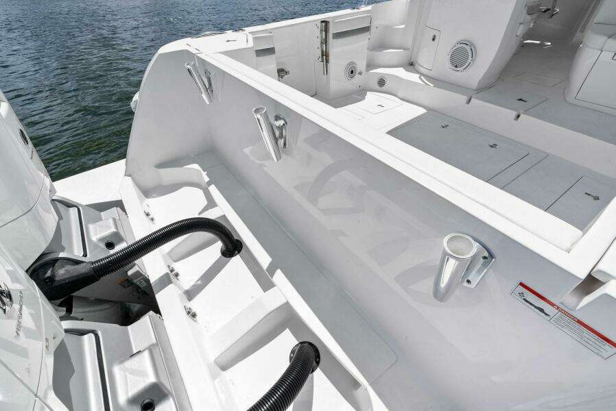 2022 Intrepid 438 Evolution