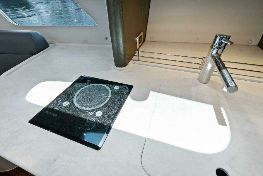 2022 Intrepid 438 Evolution