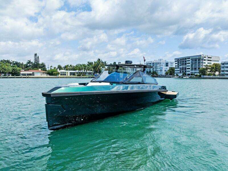 2023 Wally Wallytender 43X