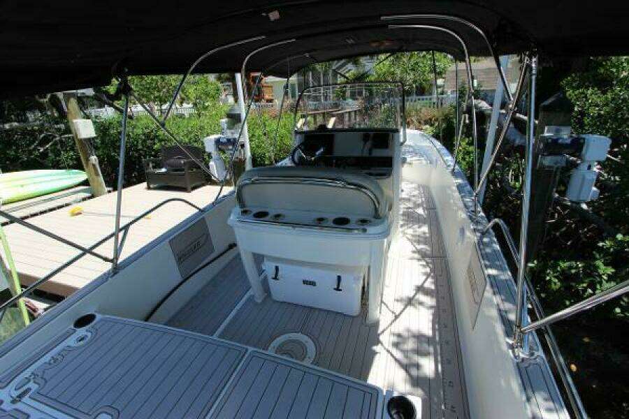 2017 Boston Whaler 270 Dauntless