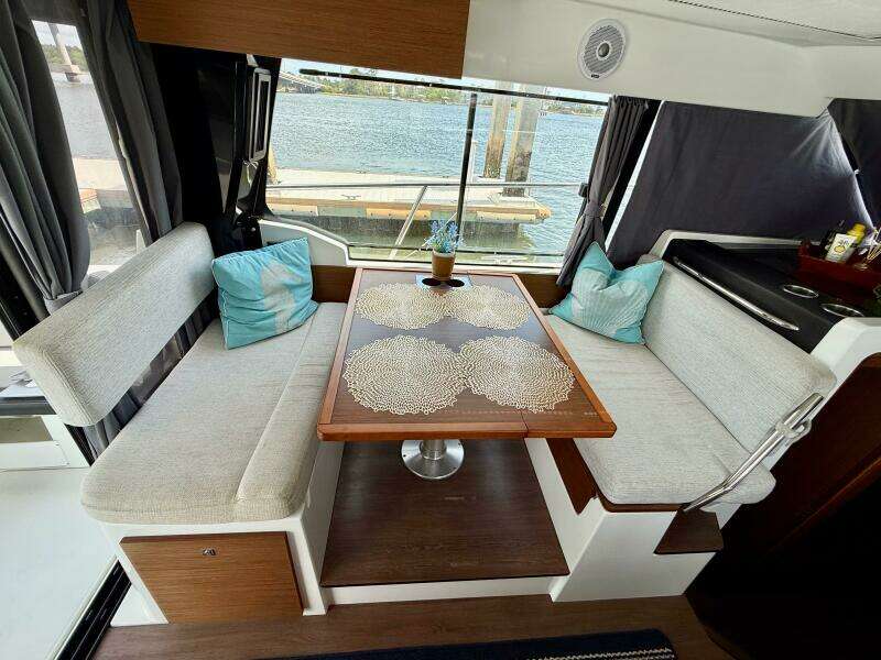 2022 Jeanneau NC 1095 Coupe