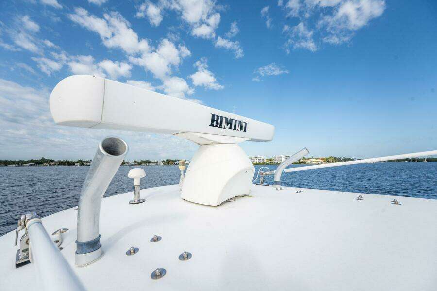 2009 Bimini 24 Center Console