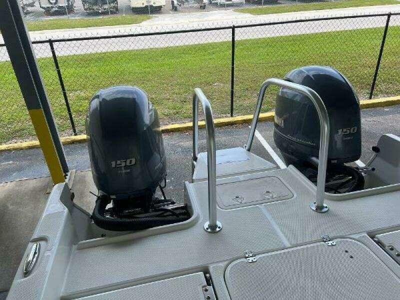 2022 World Cat 235 CC