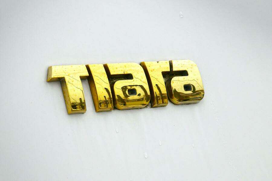 2015 Tiara Yachts C44 Coupe