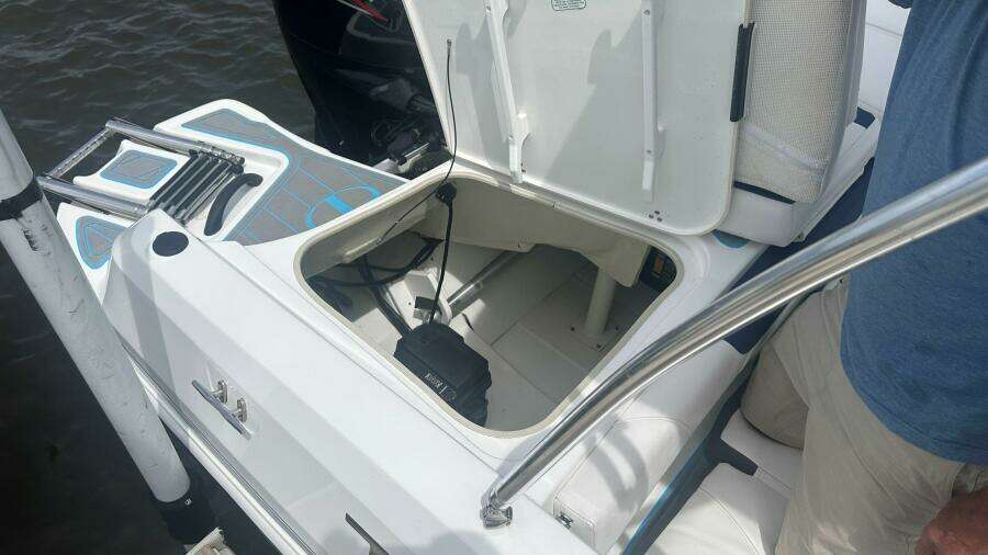 1016 Bella Bay Aft Compartment