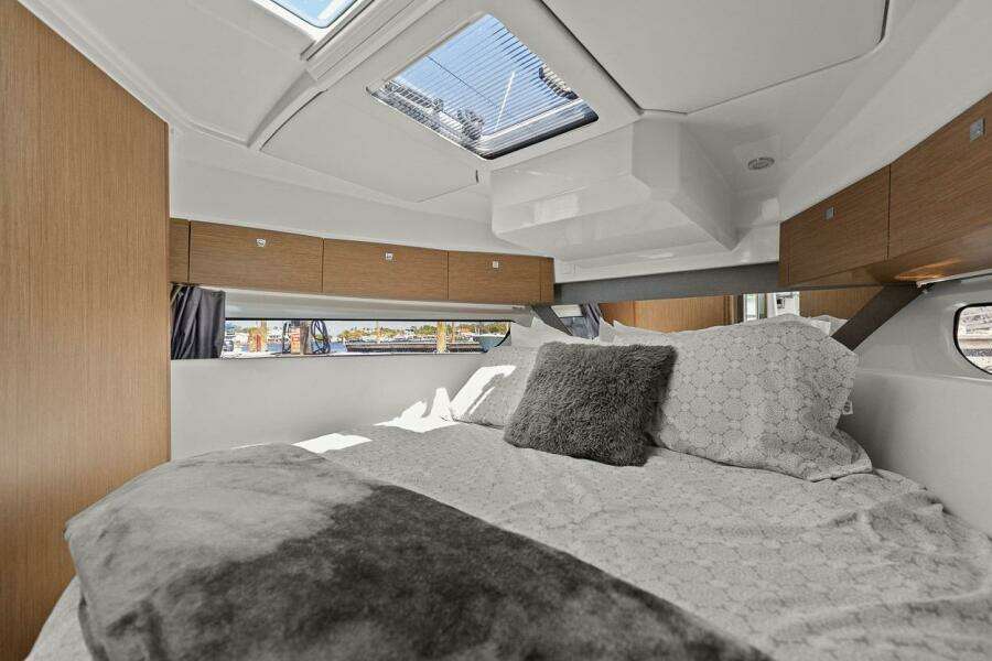 2020 Jeanneau NC 1095 Fly