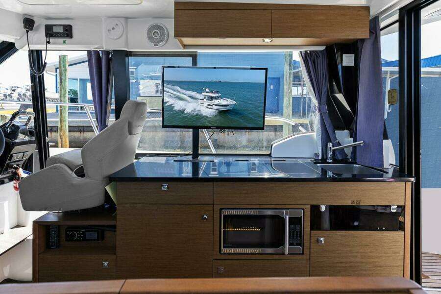 2020 Jeanneau NC 1095 Fly