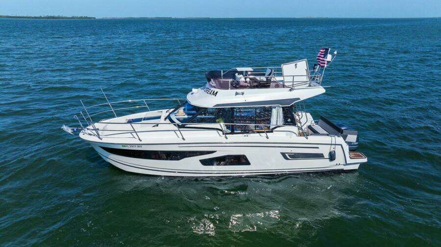 2020 Jeanneau NC 1095 Fly