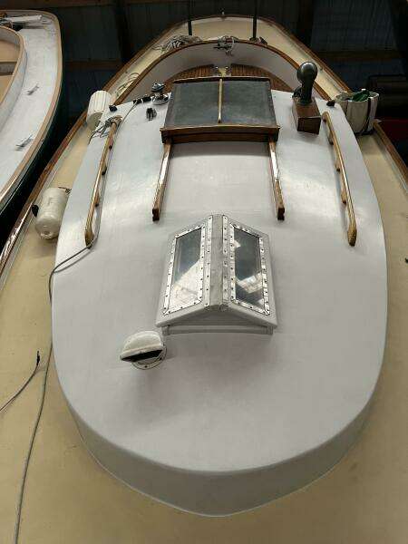 Tristan cabintop looking aft