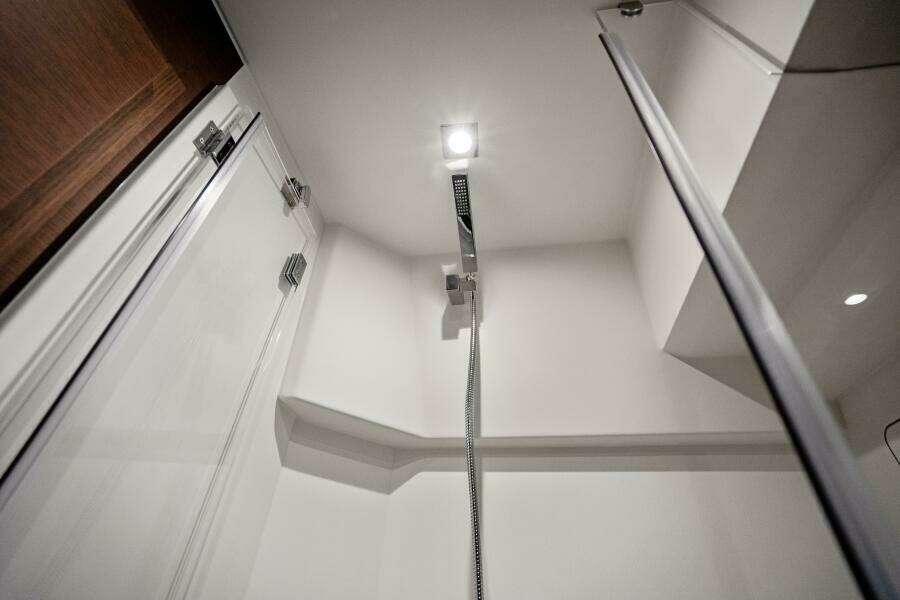 2024 46 Prestige Flybridge -Master Stateroom Head