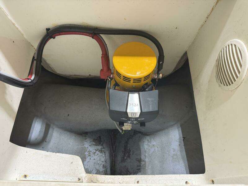 2011 SeaVee 340I Open