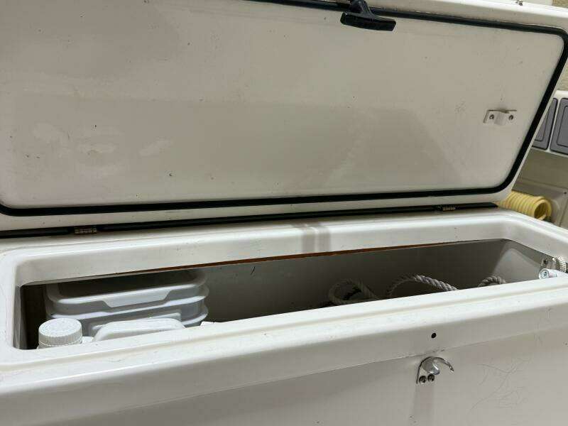 2011 SeaVee 340I Open