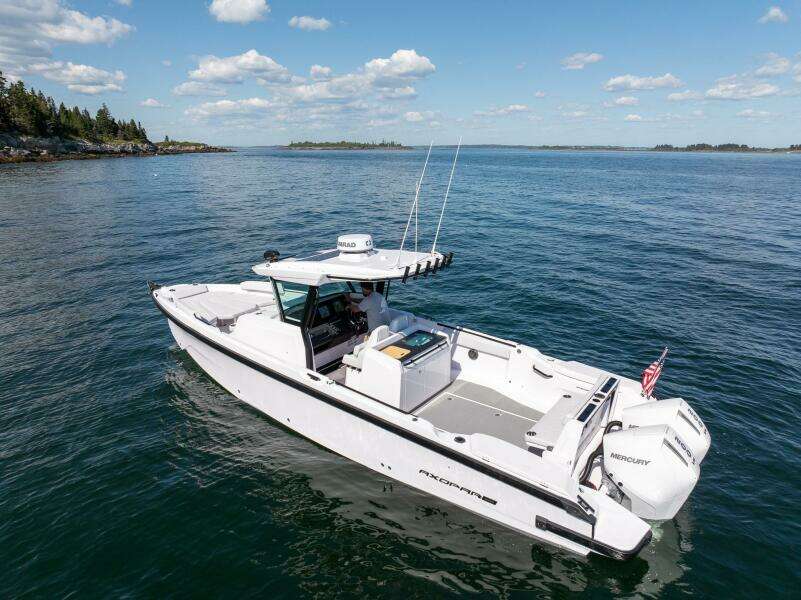 2025 Axopar CCX Center Console