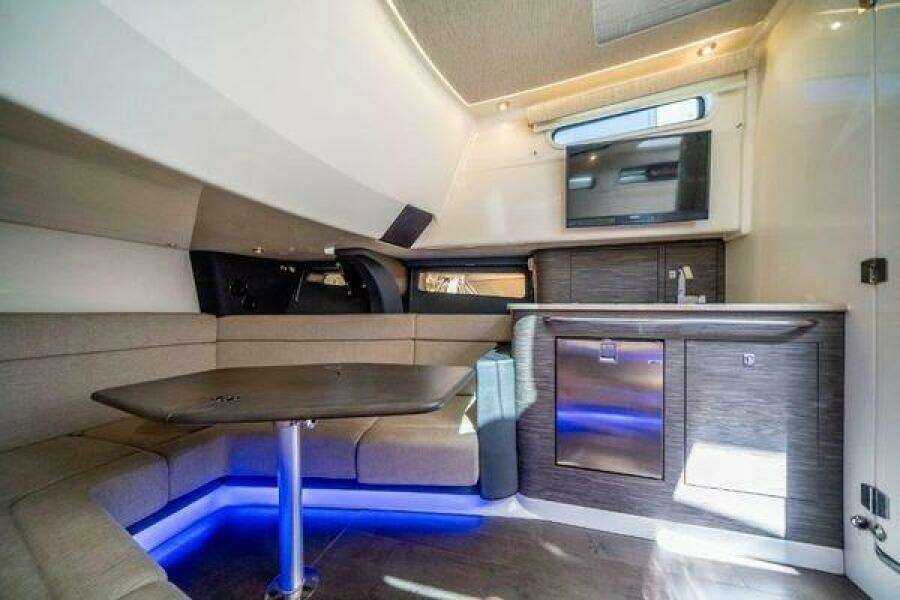 2017 Boston Whaler 42 Outrage