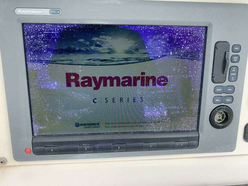 2005 Buddy Davis Center Console