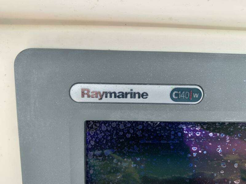 2005 Buddy Davis Center Console