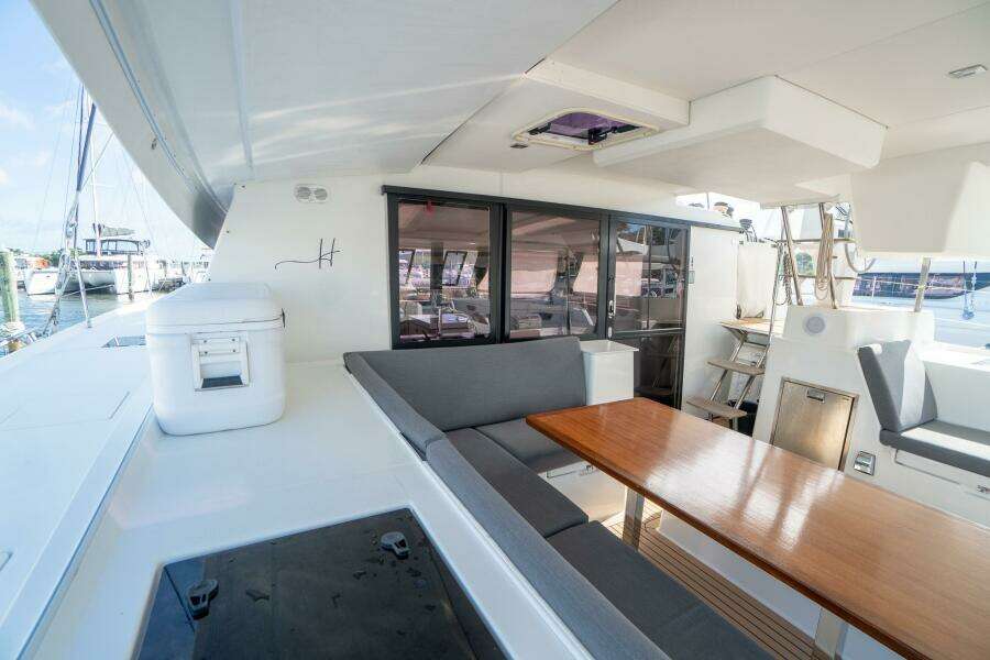 2020 Fountaine Pajot 