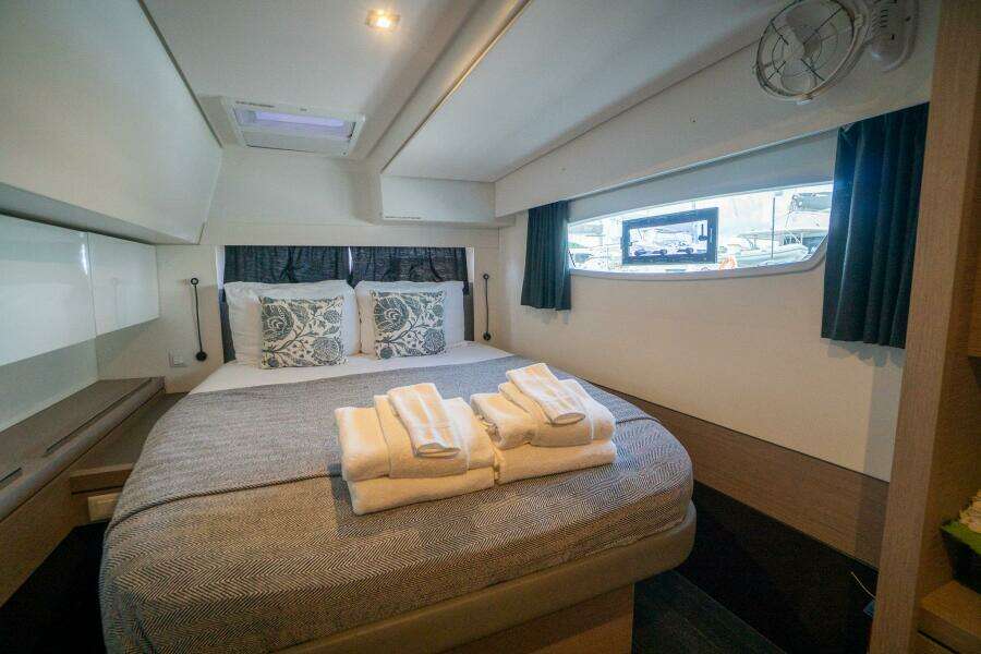 2020 Fountaine Pajot 