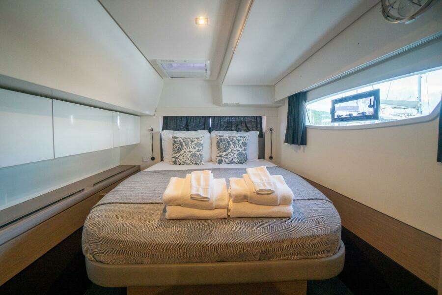 2020 Fountaine Pajot 