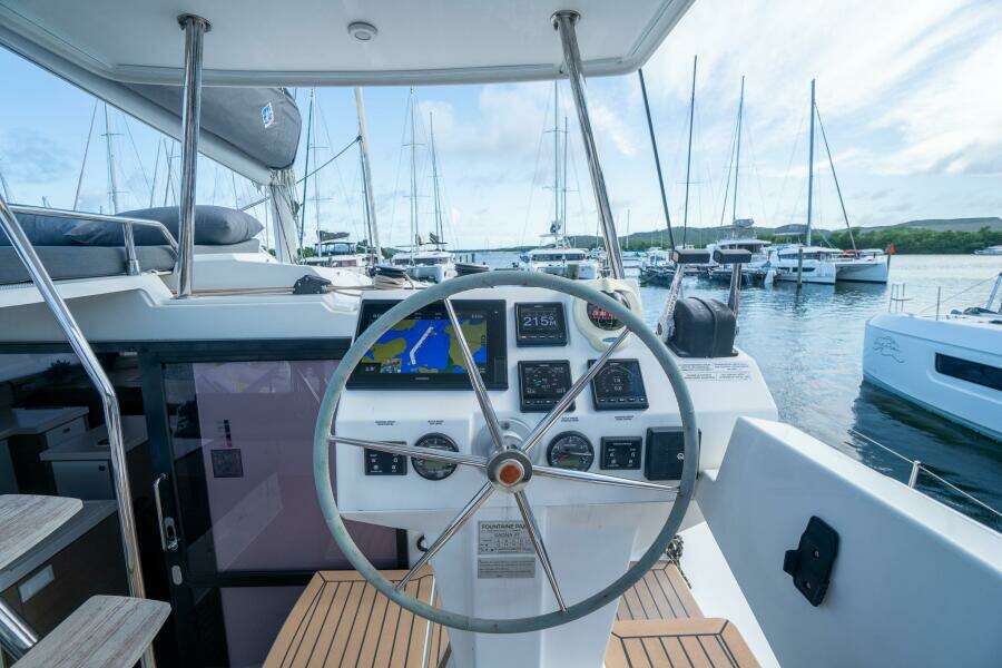 2020 Fountaine Pajot 