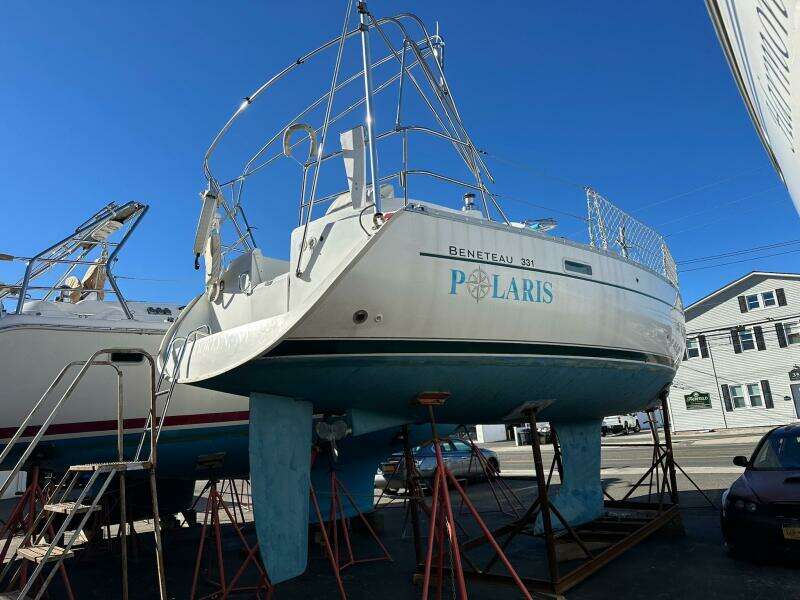 2000 Beneteau 331