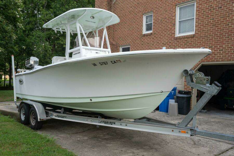 2017 Sea Hunt 225 Ultra