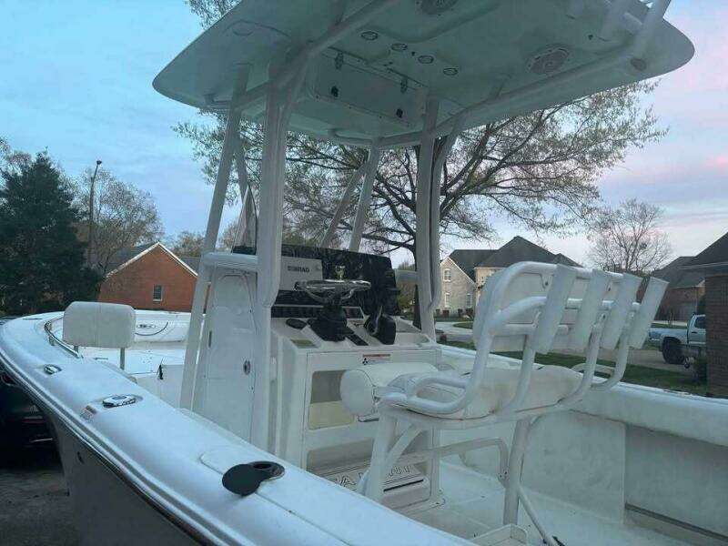 2017 Sea Hunt 225 Ultra