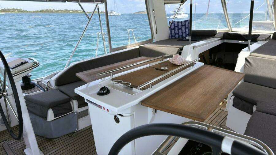 08 Beneteau 461 2020