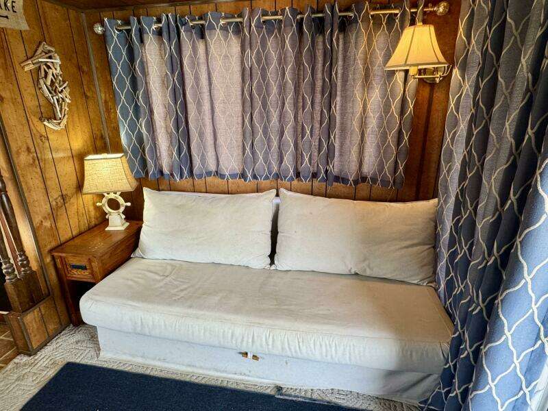 1977 Sumerset 14 x 58 Aluminum Hull Houseboat with Catwalks