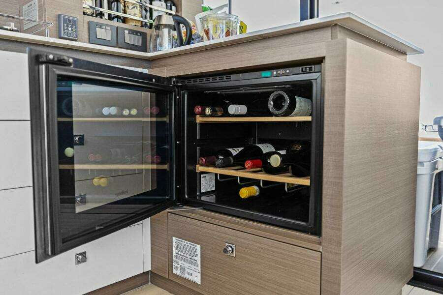 2021 Leopard 53 Powercat