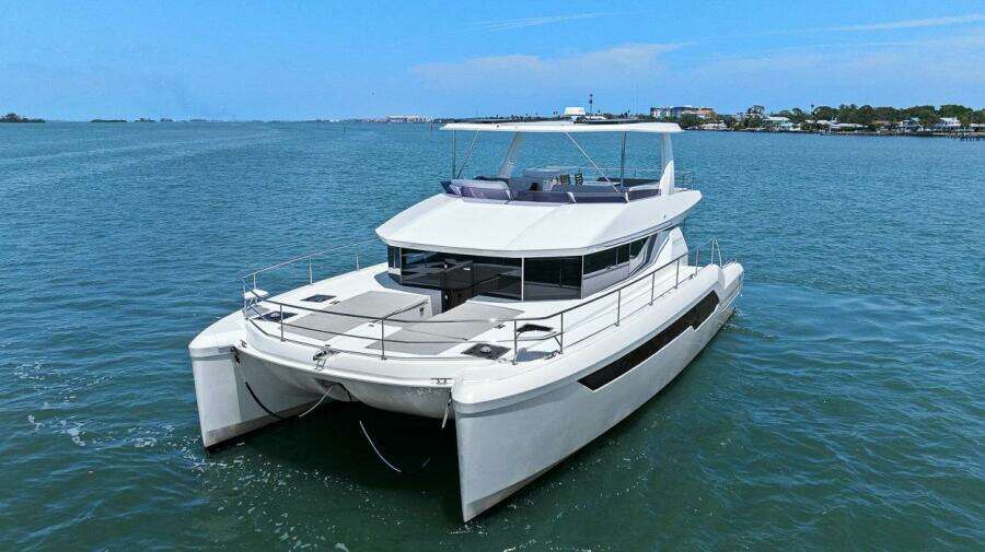 2021 Leopard 53 Powercat