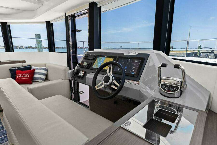 2021 Leopard 53 Powercat