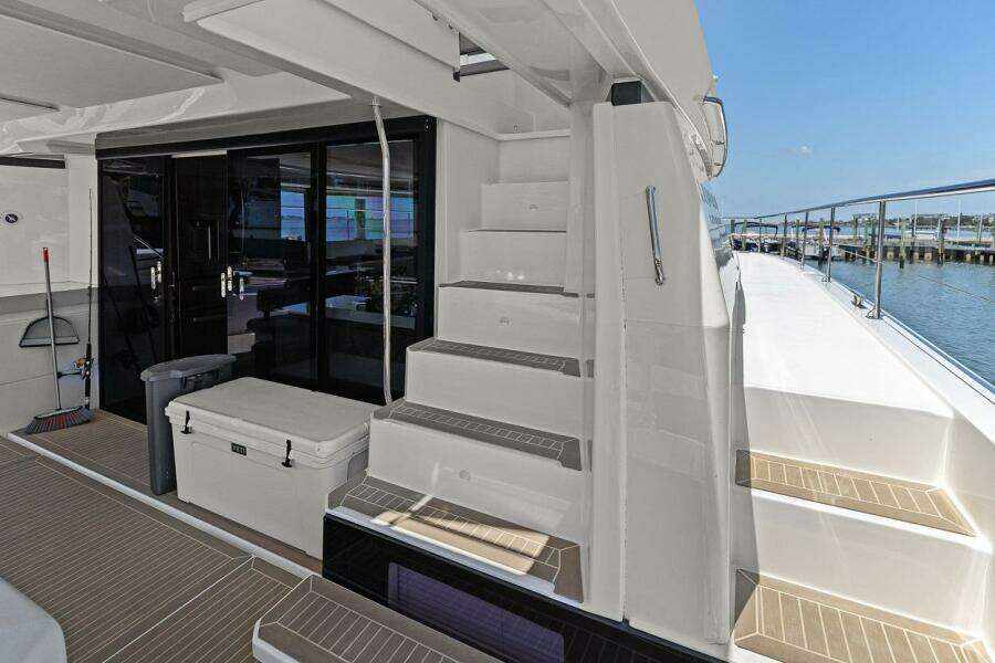 2021 Leopard 53 Powercat