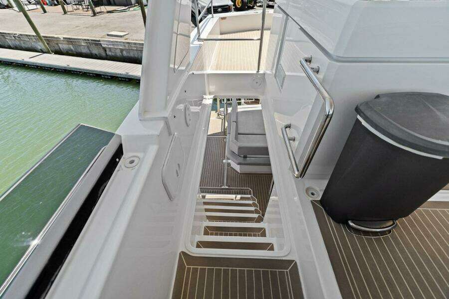 2021 Leopard 53 Powercat