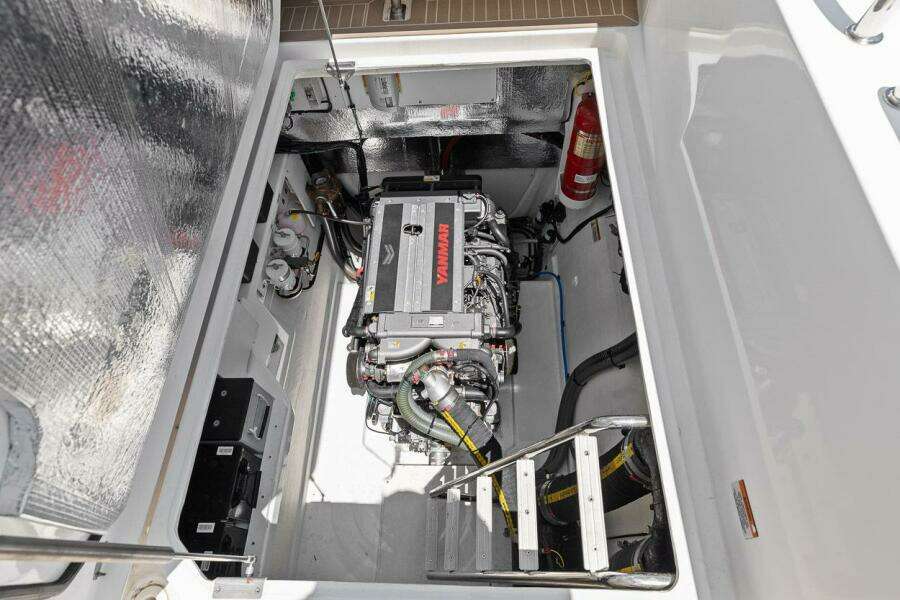 2021 Leopard 53 Powercat