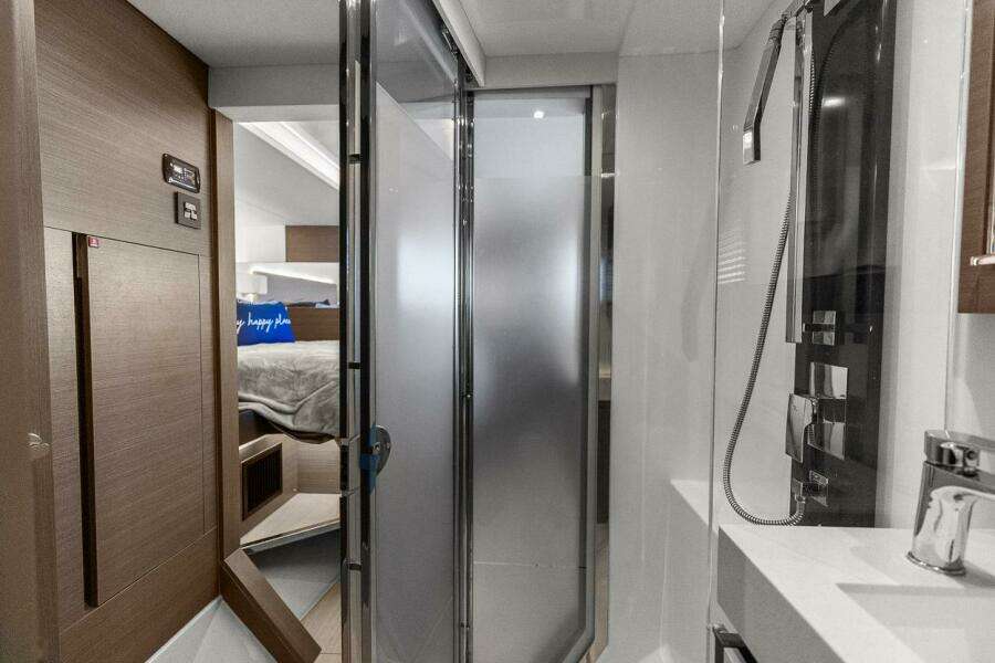 2021 Leopard 53 Powercat