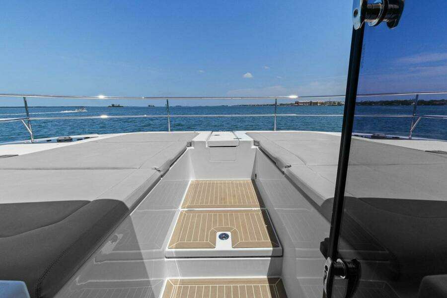 2021 Leopard 53 Powercat