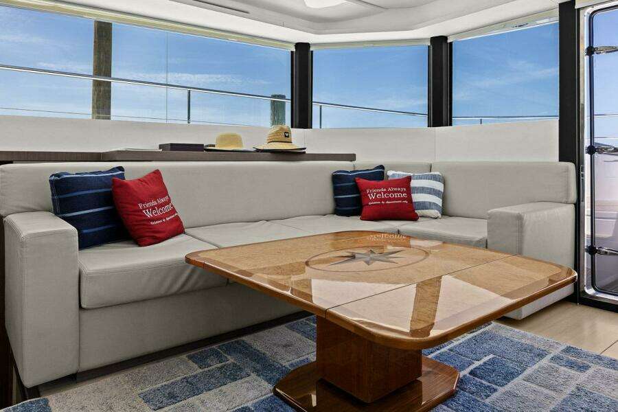 2021 Leopard 53 Powercat